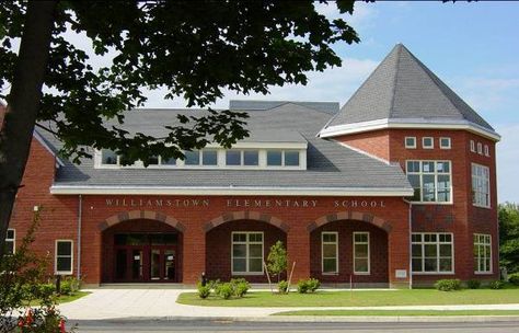 Williamstown Elementary School Exterior Small School Exterior, Elementary School Exterior, School Exterior Design, School Exterior, School Building, School College, High School Seniors, Elementary Schools, Old School