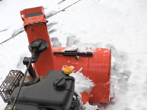 How to fire up a small engine that won’t start in winter Northern Lights Photo, Winter Cottage, Cottage Life, Small Engine, Appliance Repair, Compressed Air, Gas Tanks, Simple Diy, In The Winter