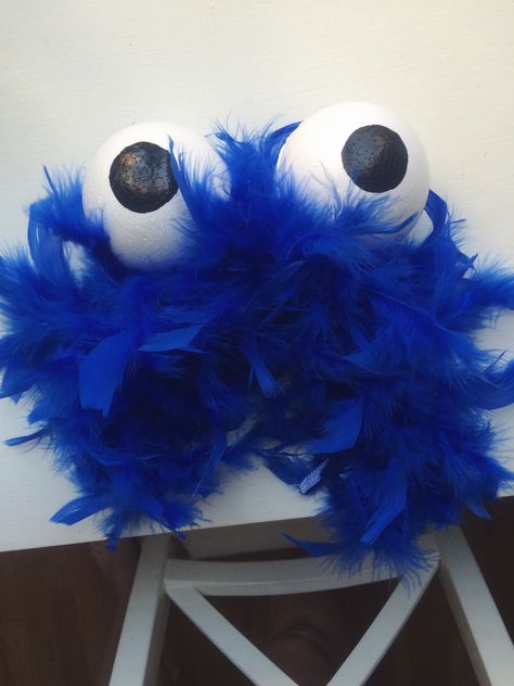 DIY cookie monster costume Cookie Monster Horse Costume, Cookie Monster Headband, Diy Cookie Monster Costume, Monster Costume Diy, Monster Headband, Abby Cadabby Costume, Monster Cookies Halloween, Cookie Monster Costume, Monster Costume