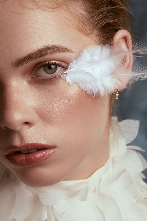 Feather Makeup Look, Editorial Two Models, Feather Makeup, Wing Makeup, Bird Makeup, Elegant Magazine, White Editorial, Feather Photography, Two Models