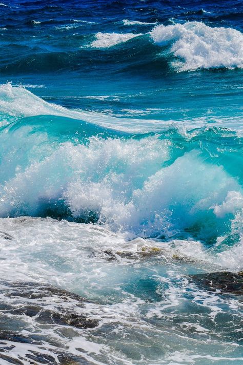 Beautiful Ocean Photography, Waves Photography, Sea Nature, Image Nature, Ocean Pictures, Beach Blue, Water Photography, Types Of Photography, Beautiful Ocean