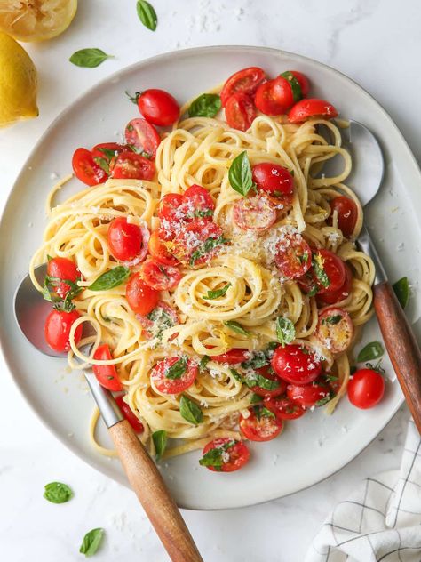 Lemon Pasta with Tomatoes and Basil Pasta With Tomatoes And Basil, Lemon Tomato Basil Pasta, Healthy Tomato Basil Pasta, Pasta Basil Tomato, Pasta Cherry Tomatoes Basil, Creamy Lemon Sauce, Light Pasta Dishes, Pasta With Tomatoes, Fresh Tomato Pasta