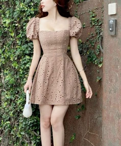 Cute Short Frocks, Short Frock Design, Short Frocks, Simple Frock Design, Short Frock, Simple Frocks, Frock Fashion, Cute Short Dresses, Stylish Short Dresses