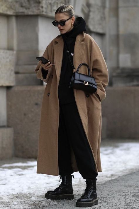 Winter Cool Outfits, Down Coat Outfit, Winter Clothing Styles, Winter Outfit Street Style, Winter Fashion 2022, Winter Ootd, Trench Coat Outfit, Winter Fashion Outfits Casual, Winter Outfits Cold