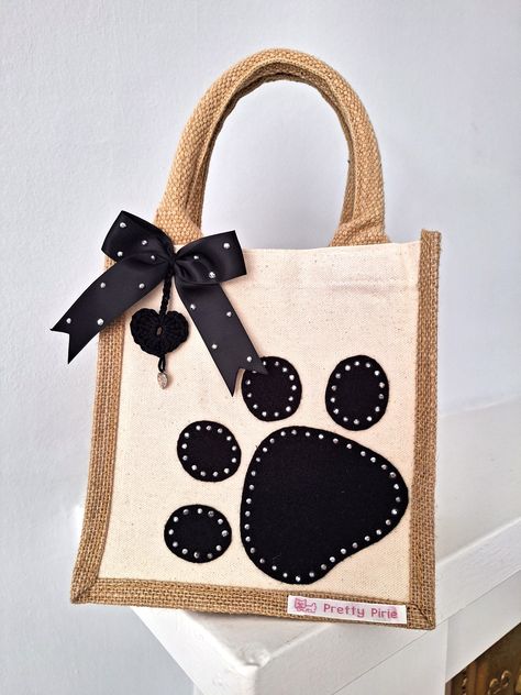 Jute and cotton boxy tote bag with handmade black felt paw print design. Lightweight, sturdy and comfortable to hold. Click on link to see more details on Ebay. Paw Print Design, Work Bag, Black Felt, Tote Bag Design, Sewing Bag, Paint Designs, Bag Pattern, Crochet Bag, Paw Print