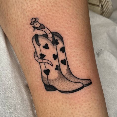 Cowboy worm for Angel 🤠🩷 thank you for choosing my flash ! Made at @truelovetattoocollective 🩷bookings are open for the summer , email me for any info ��💌 Worm Tattoo, Summer Email, Body Language, Cute Tattoos, Tatting, Cowboy, Flash, Dye, Angel