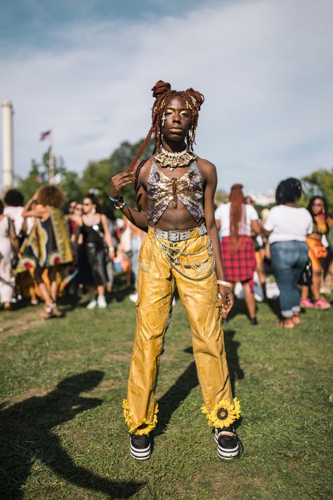 Whose Mans Is This?! AFROPUNK Brings Out The Best-Dressed Boys Of Summer Festival Outfits Rave, Outfits Rave, Best Dressed Man, Afro Punk, Festival Outfits, Business Casual, Men Dress, Nice Dresses, Essence