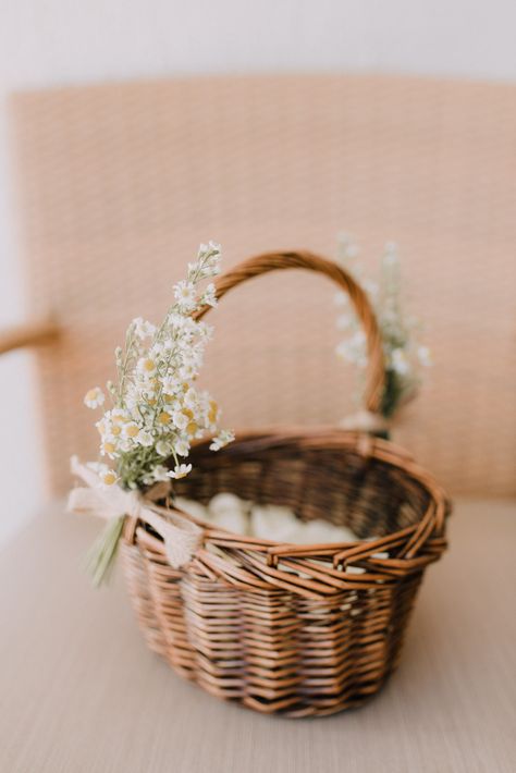 You'll be adding Crete to your destinations once you see this fairytale wedding Flower Girls Baskets, Basket Centerpieces Table Wedding, Wedding Basket Decoration, Basket Decoration Wedding, Flower Girl Basket Ideas, Diy Flower Girl Basket, Basket Wedding Decor, Yolan Cris Wedding Dress, Flower Basket Wedding