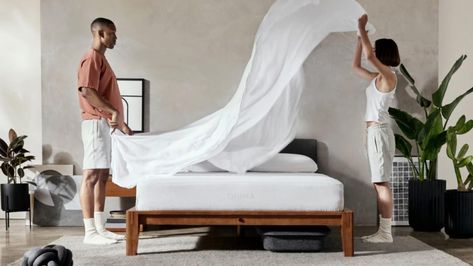 The 10 best cooling sheet sets to keep you from overheating Best Linen Sheets, Best Cooling Sheets, Silk Sheet Set, Nest Bed, Minimalist Bed, Best Sheets, Luxury Bed Sheets, Silk Sheets, Bamboo Sheets