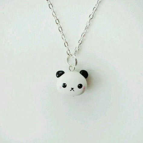 Clay Charm Necklace, Polymer Clay Kunst, Crea Fimo, Panda Face, Polymer Clay Kawaii, Clay Keychain, Kawaii Panda, Clay Diy Projects, Clay Crafts Air Dry