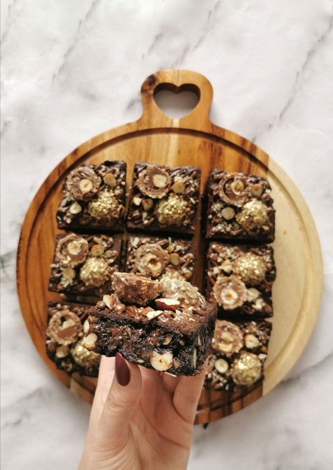 Gills Bakes And Cakes, Ferrero Rocher Brownies, Brownie Blondies, Brownie Pizza, Birthday Brownies, Chocolate Espresso Cake, Brownie Desserts Recipes, Cake Stall, Dark Chocolate Brownies