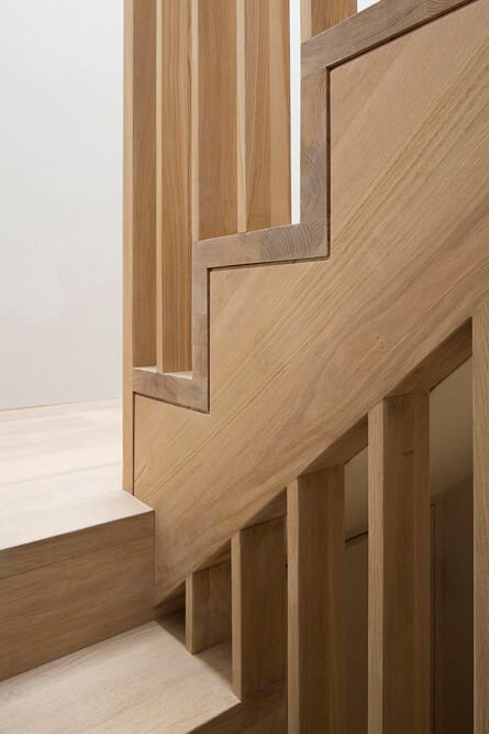 Sam Tisdall – Carthew Road Staircase Handrail, Interior Staircase, New Staircase, Stairs Design Modern, Stair Case, Stair Handrail, Lan Can, Staircase Railings, Modern Stairs