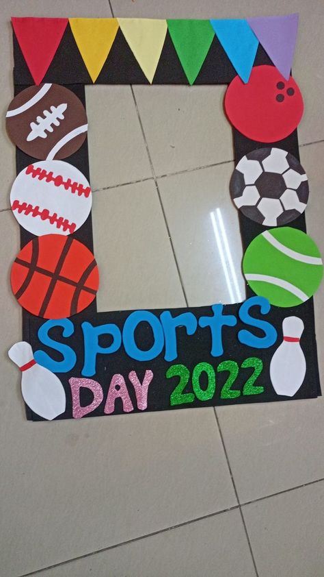 Summer Olympics Crafts, Sports Day Activities, Sports Day Decoration, Sport Themed Crafts, Kids Olympics, Olympic Crafts, School Board Decoration, Bible School Crafts, Preschool Arts And Crafts