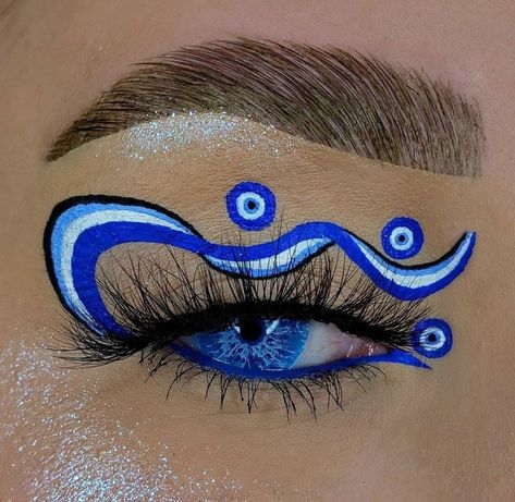 Swirl Makeup Eye, Evil Eye Makeup, Colorful Graphic Liner, Graphic Liners, Eyeliner Inspo, Anime Eye Makeup, Liner Makeup, Cute Eyeshadow Looks, High Fashion Makeup