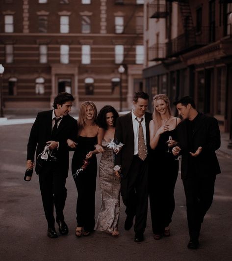 Friends Aesthetic Pictures Tv Show, Friends Cast Aesthetic, Friends Fall Aesthetic Tv Show, 90s Friends Aesthetic, Friends Tv Aesthetic, Friends Series Aesthetic, Friends Show Aesthetic, Friends Tv Show Aesthetic, Friends Aesthetic Tv Show