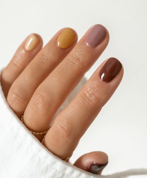 Bright Neutral Nails, Boho Nail Colors, Simple Boho Nails, Multicolor Manicure, Boho Nails Simple, Designs For Short Nails, Multicolored Nails, Valentine Nail, Boho Nails