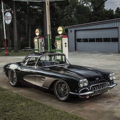 1961 Corvette, C1 Corvette, Chevrolet Corvette C1, Bmw Classic Cars, Corvette Zr1, Classic Corvette, Chevy Muscle Cars, Custom Muscle Cars, American Classic Cars