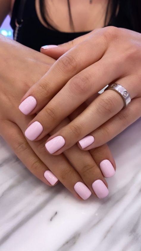 Shellac Manicure Short Nails Gel Polish, Nail Color Ideas For Short Nails, Short Square Nail Colors, Gel Nails Ideas Spring Short Pink, Square Short Pink Nails, Soft Pink Manicure, 2024 Nail Summer Trends, Light Pink Squoval Nails, Baby Pink Gel Manicure