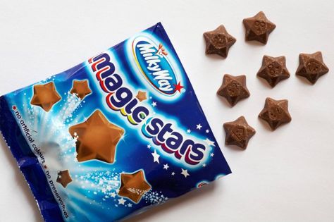 Magic stars! English Snacks, Chocolate Drawing, Milk Way, Star Snacks, Magic Stars, Chocolate Stars, Star Wars Shop, Xmas Wishes, Star Wars Day