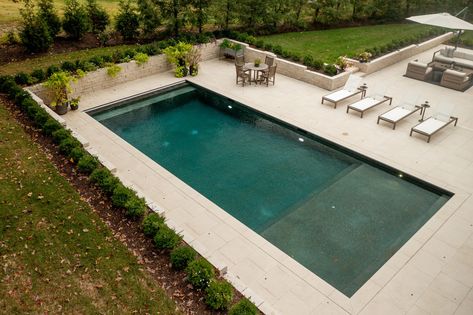 Rectangular Pool with Large Tanning Shelf and Autocover - St. Louis' Premier Pool Company Vinyl Liner Pool With Tanning Ledge, Fiberglass Pool Ideas Backyards, Rectangle Pool With Spa And Sun Shelf, Rectangle Pool With Tanning Ledge, Pool With Hot Tub And Tanning Ledge, Rectangle Pool Ideas, Rectangle Pool Designs, Rectangle Pool With Spa, Modern Rectangle Pool