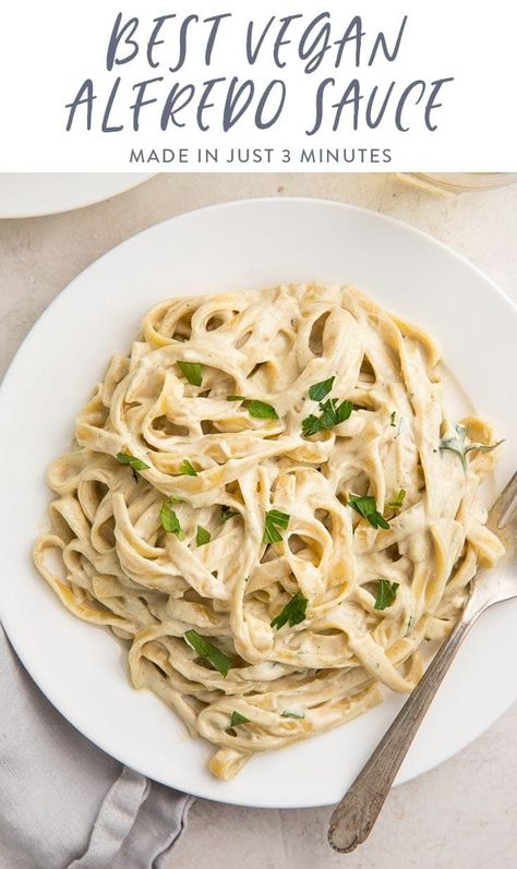 This vegan alfredo sauce is simply the best. It's made in only 3 minutes in a blender and is ultra rich, creamy, cheesy, and nutty, too. This recipe is "Is this really vegan?" material! Vegan Alfredo Sauce, Paleo Sauces, Vegan Alfredo, Yummy Pasta, Homemade Dips, Easy Skillet Meals, Hearty Comfort Food, Best Vegan Recipes, Dairy Products