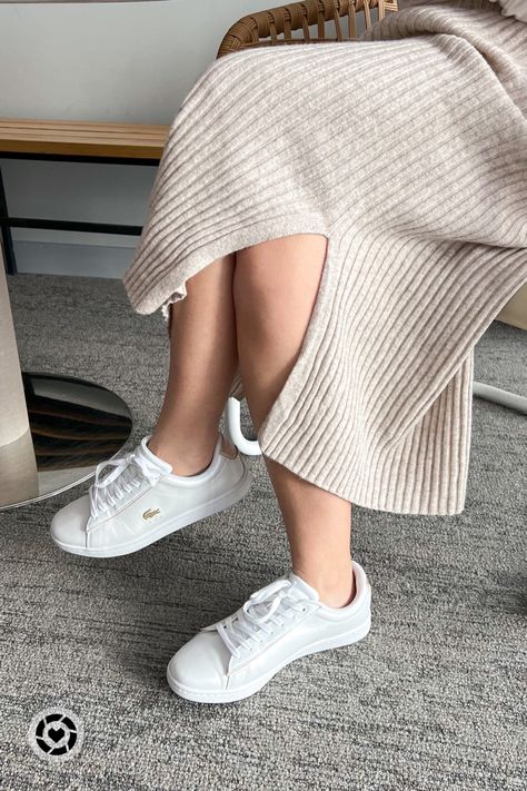 Bottom half of woman sitting down wearing cream skirt and white Lacoste sneakers. Lacoste Shoes Women Outfit, Lacoste Sneakers Outfit, Lacoste Shoes Women, Skirt Sneakers, Comfy Sneakers, Lacoste Sneakers, Lacoste Shoes, Lacoste Women, Hacks Clothes