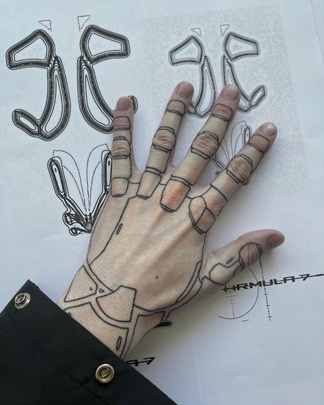 Cybernetic Hand Tattoo, Cyberpunk Tattoo Back, Cyberpunk Hand Tattoo, Futuristic Tattoo Cyberpunk, Cyberpunk Anime Tattoo, Cybersyglism Tattoo, Left And Right Tattoos, Cybergilism Tattoo, Cybercore Tattoo