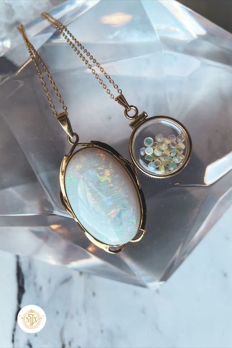 Stunning Retro opal necklace and a handcrafted opal shaker locket at Maejean Vintage! Amanda Jean, Edwardian Art, Opal Necklace, Opal Jewelry, Locket, Antique Jewelry, Turquoise Necklace, Beautiful Jewelry, Vintage Jewelry