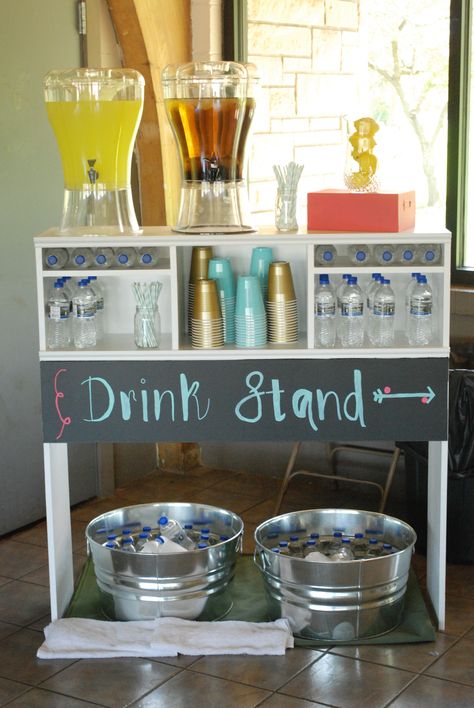 Drink station - grad party Graduation Drink Station Ideas, Beverage Station Party, Birthday Party Drinks, Drink Stand, 12 Birthday, Party 2023, Drink Bar, Grad Ideas, Drink Station