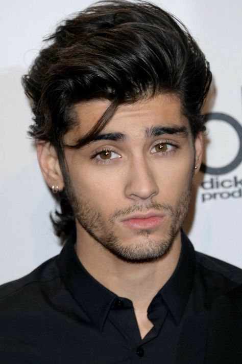 Zayn Malik Twitter, Umar Riaz, Pastel Green Hair, Bright Blue Hair, Zayn One Direction, Zayn Malik Hairstyle, Zayn Malik Photos, Male Singers, Disney Princess Artwork