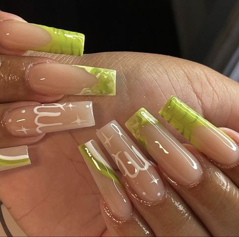 Zodiac Nails Virgo, Virgo Nails Acrylic Long, Medium Birthday Acrylic Nails, Short Zodiac Nails, Virgo Birthday Nails Designs, Pink Virgo Nails, Virgo Nails Acrylic Short, 21st Birthday Nails Virgo, Virgo Bday Nails