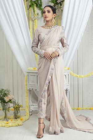 Pant Sari, Saree With Pants, Indian Outfits Modern, Blush Blouse, Raw Silk Blouse, Saree Ideas, Sewing Easy, Saree Wearing Styles, Sari Design