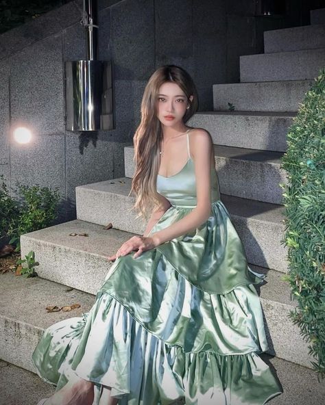 Ulzzang Dress, Crop Top Skirt Set, Kawaii Fashion Outfits, Fairytale Dress, Green Prom Dress, Ulzzang Fashion, Summer Party Dress, Kpop Fashion Outfits, Evening Dresses Prom