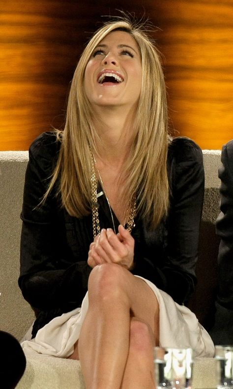 Jennifer Aniston 2008 Latest Pictures Of Jennifer Aniston, Jennifer Aniston Movies, Jennifer Aniston In Rockstar, Jennifer Aniston Bruce Almighty, Nancy Dow, Jennifer Aniston Picture Perfect Movie, Jennifer Aniston Legs, John Aniston, Jeniffer Aniston