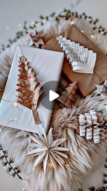 Erika 🇩🇪 DIY *Hacks *Upcycling *Styling on Instagram: "🌲 Wrapping Idea for Christmas 🌲 With 🎄 trees made of wrapping paper leftovers . no ribbon no loop. You just need glue . . What do you think? Love to pack gifts 🎁🎀💝 Who else? . Werbung/AD . Don't forget to like and save for later ❤️ . Follow @herzenstimme for more DiYs Hacks and Upcycling ideas . #upcycling #manual #xmasdiy #diyxmas #creative #noel #adventdecoration #adventsbasteln #christmasgift #wrapping #weihnachtsdekoration #bastelnfürweihnachten #xmasseason #decorazioni #selbstgemacht #weihnachtsgeschenk #stylingtheseasons #weihnachtsdekoration #weihnachtsdeko #christmasideas #xmasdiy #xmasseason @querendodecorar @nurrkknekr @thornior @labor.hobi" Reuse Wrapping Paper, Gold Wrapping Paper Christmas, Christmas Tree Gift Wrapping Ideas, Leftover Wrapping Paper Ideas, Simple Wrapping Ideas, Xmas Wrapping Ideas, Brown Paper Christmas Wrapping Ideas, Leftover Wrapping Paper, Wrapping Ideas Christmas