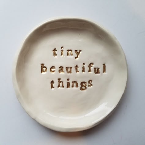 Wedding Ring Dish, Ceramics Ideas Pottery, Ceramic Dishes, Gold Letters, Clay Ceramics, Ceramic Clay, Pottery Painting, Ring Dish, Dry Clay