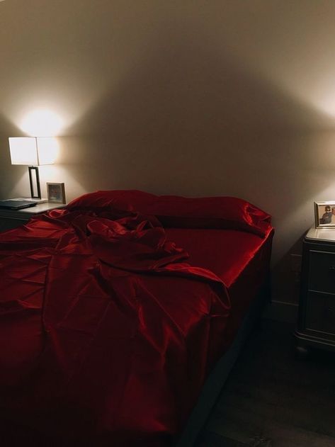 Satin Bedding, Bedroom Red, Red Rooms, Dream Room Inspiration, Room Makeover Bedroom, Room Makeover Inspiration, Dream House Interior, Dark Feminine, Red Aesthetic