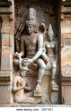 Lord Shiva Temple, Chola Temples, Chola Dynasty, Shiva Temple, Asian Sculptures, Temple Photography, Human Sculpture, Lord Siva, Hindu Culture