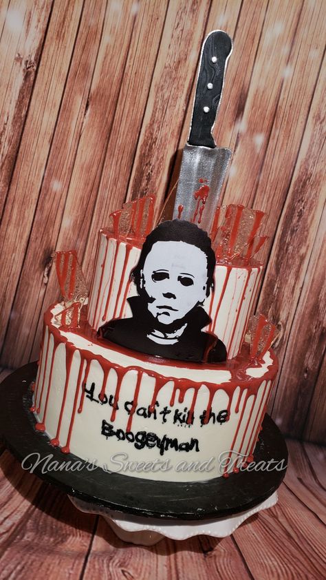 Creepy Halloween Michael Myers the Boogeyman Cake with Bloody Knife and Glass #michaelmyers #halloweencake #boogeyman #bloodycake #halloween #creepycake Halloween Scary Cakes, Michael Myers Themed Birthday Party, Horror Birthday Decorations, Scary Movie Birthday Cake, Michael Myers Party Ideas, Horror Theme Birthday Cake, Michael Myers Themed Party, Michael Myers Cake Ideas, Creepy Halloween Cakes