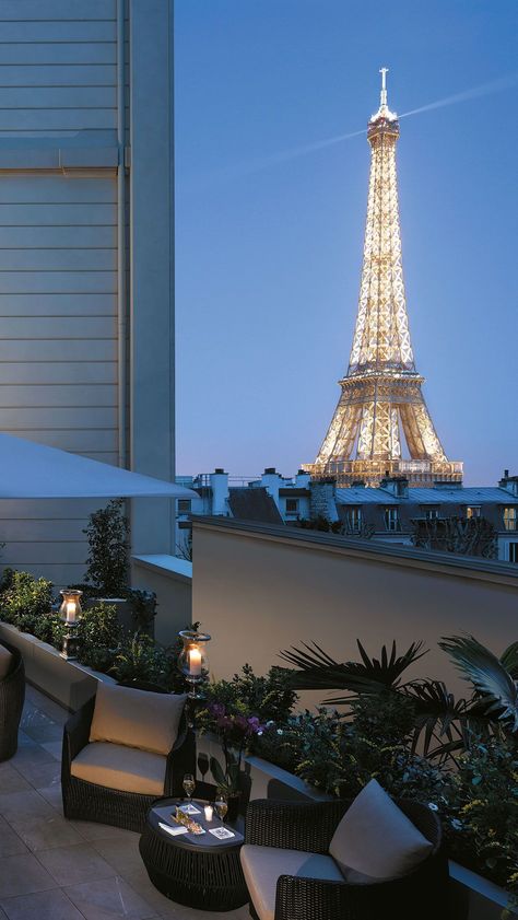 Asian Luxury Lifestyle, Paris Hotel Aesthetic, Luxury Locations, Paris Pool, Paris Spa, French Hotel, France Lifestyle, Best Hotels In The World, Shangri La Paris