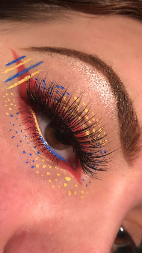 Primary Colors ❤️💙💛 Primary Color Makeup Look, Primary Color Eye Makeup, Primary Color Eyeshadow, Primary Color Makeup, Primary Colors Aesthetic, Eyeshadow Aesthetic, Funky Makeup, Festival Make Up, Graphic Makeup