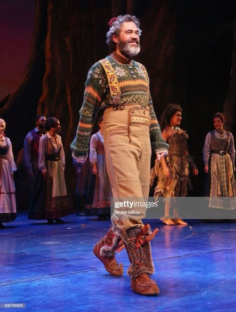 Oaken Frozen, Frozen Costume Diy, Frozen Broadway, Frozen On Broadway, Frozen Musical, Frozen Outfits, Broadway Costumes, Frozen Kids, Frozen Costume