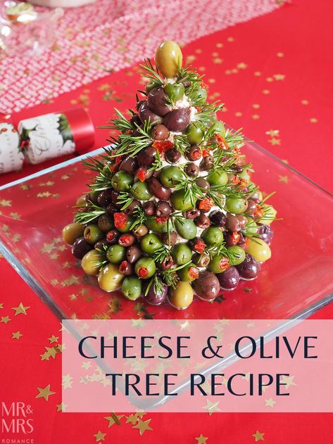 Cream Cheese Christmas Tree, Olive Tree Appetizer, Christmas Tree Board Ideas, Boursin Cheese Christmas Tree, Christmas Olive Tree, Olive Tree Christmas, Cheese Christmas Tree, Olive Christmas Tree, Boursin Christmas Tree