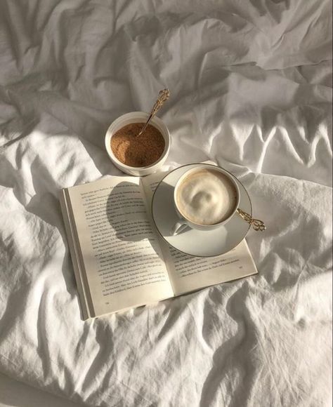 Cafecream on Instagram: “Don’t start your day without coffee! ☕️” Coffee Tumblr, Cream Aesthetic, Cold Morning, Books Aesthetic, Aesthetic Coffee, Morning Tea, Happy Mom, Beige Aesthetic, April 22