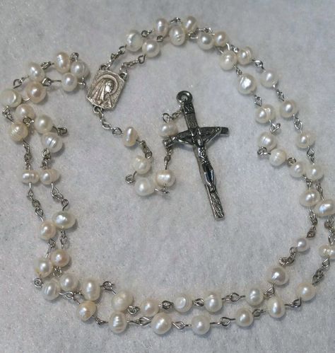 This heirloom quality, Catholic rosary with freshwater pearl beads would be a lovely gift for a bride, bridesmaid or maid of honor. Also it would make a beautiful thank you gift for a godmother! Rosario, Pearl Rosary, Our Lady Of Lourdes, Lady Of Lourdes, Rosary Beads Catholic, Catholic Rosary, Rosary Catholic, Pink Girly Things, Destiny's Child