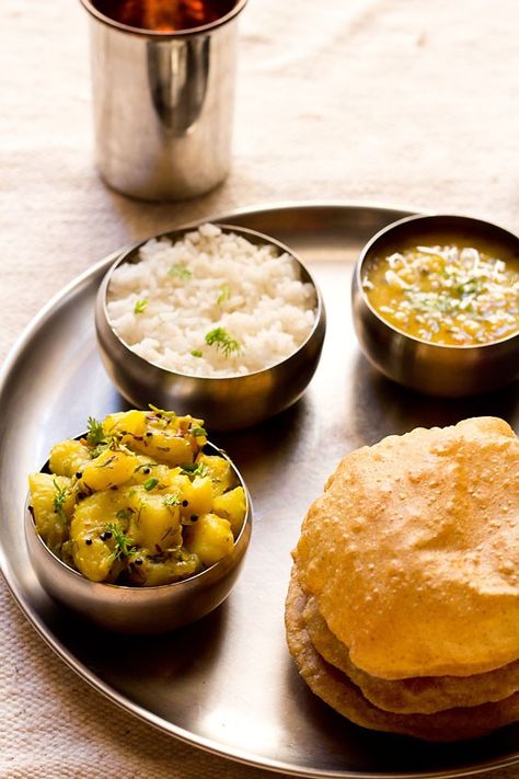 poori bhaji recipe with step by step photos – this is the maharashtrian version of potato curry with pooris. #pooribhaji #breakfast #maharashtrian #batatabhaji #aloobhaji Poori Bhaji, Veg Recipes Of India, Bhaji Recipe, Potato Curry, Indian Breakfast, India Food, Indian Snacks, Indian Cooking, Indian Dishes