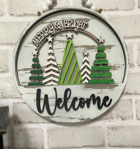 Pallet Trees, Interchangeable Door Hanger, Welcome Front Door, Pallet Tree, Christmas Tree Wooden, Interchangeable Sign, Shabby Chic Diy Crafts, Engraved Christmas Ornaments, Trees Svg