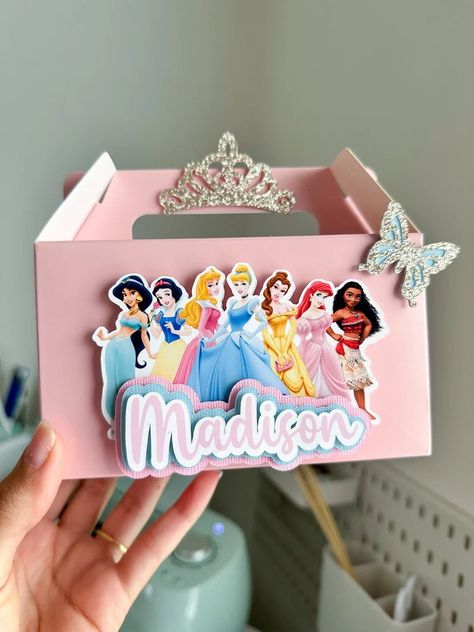 Custom Gable Box, Custom Gift Box, Princess Gift Box - Etsy Party Boxes, 32 Birthday, Princess Gifts, Disney Princess Birthday, Themed Gift Baskets, Gable Boxes, Custom Gift Boxes, Party In A Box, Matching Gifts