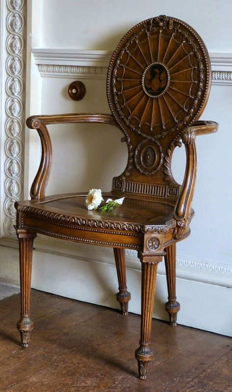 Neoclassical Interior Design, Classical Interior Design, Chinoiserie Furniture, Chippendale Furniture, Chippendale Chairs, Neoclassical Design, Georgian Furniture, Neoclassical Interior, English Furniture