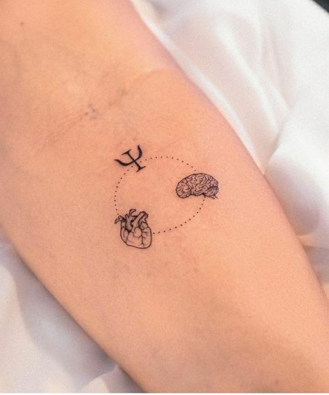 Psychology Tattoo, Feminist Tattoo, Brain Tattoo, Heart And Brain, Small Hand Tattoos, Classy Tattoos, Discreet Tattoos, Tattoo Feminina, Subtle Tattoos